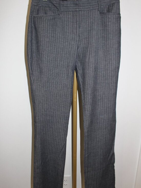 Express Pants - Women's Express Columnist Barely Boot Mid Rise, Size 6R